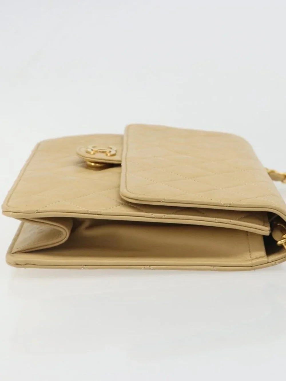 CHANEL Matelasse Chain Shoulder Bag Lamb Skin Beige Gold CC Auth 188721